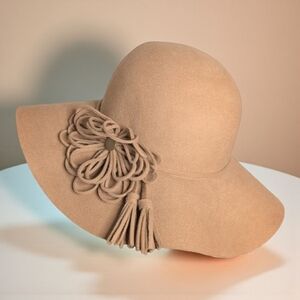 Collection Eighteen 100% Wool Bohemian Hippie 70s Floppy Hat Tan OS